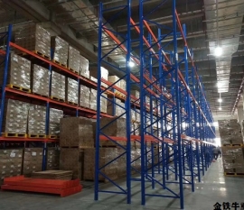 海南?？趥}庫貨架的分類和定制注意事項(xiàng)